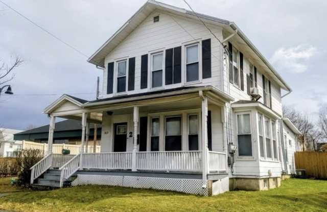 313 Roe Avenue