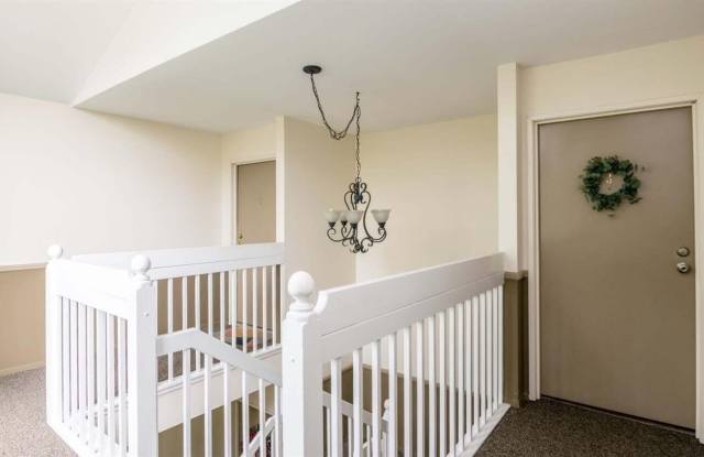 2223 S Huron Pkwy Parkway