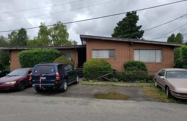 Photo of 1499 S Columbian Way