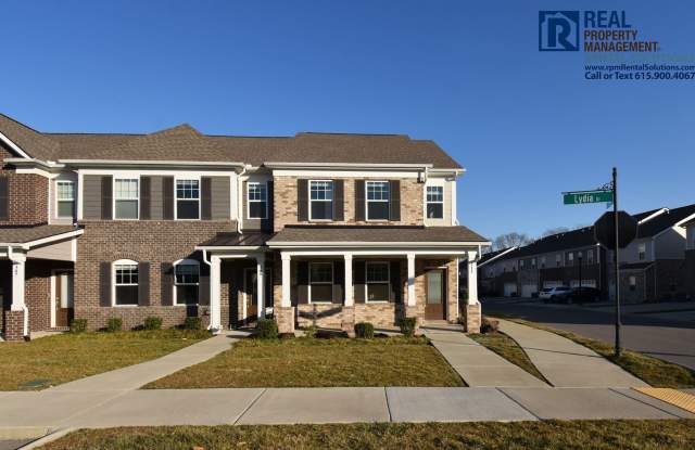 Beautiful 3 bedroom townhome in a great location! Attached garage!