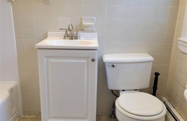 30 Catherine Street unit: 3