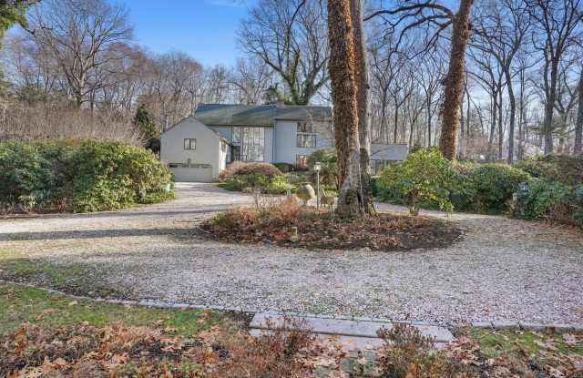 8 Bayberry Ridge Road