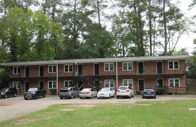 Photo of 210-17 Colonial Drive