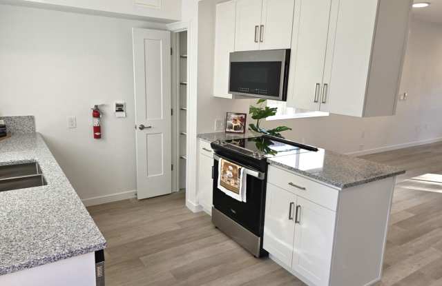 4934 North Arthur Avenue