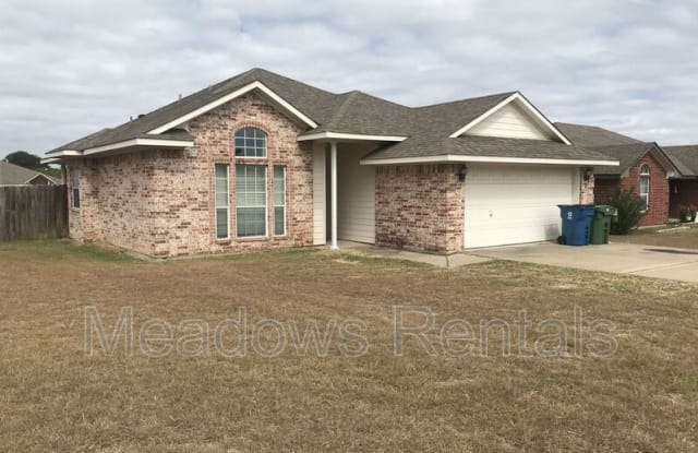 113 Onyx Dr - 113 Onyx Drive, Hewitt, TX 76643