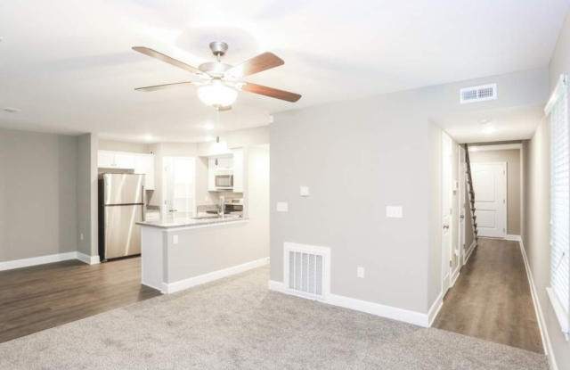 903 SE Gingerbread Ct Unit D13