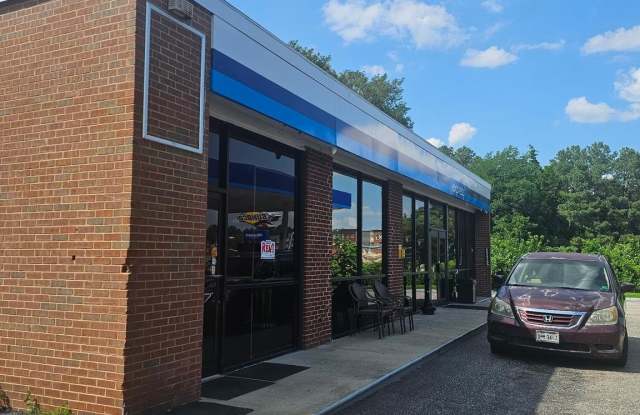 5604 CHAMBERLAYNE Road