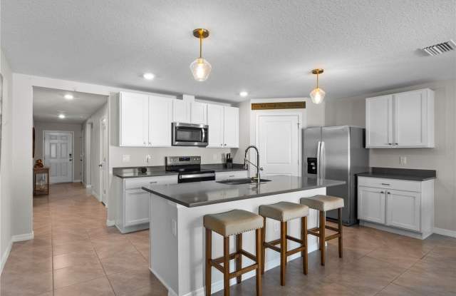 722 ACE OUTLAW AVENUE