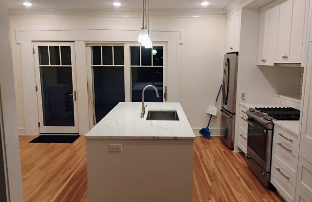 1218 West 50th Street