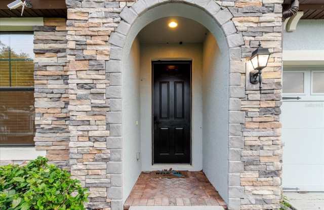 1389 HERITAGE LANDINGS DRIVE