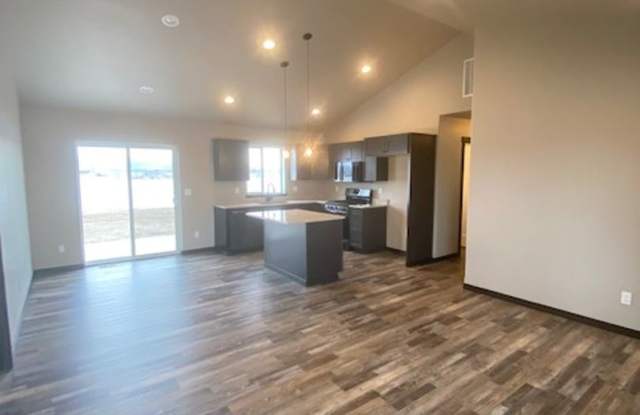 SINGLE FAMILY HOME ON PRADERA (APP#152)