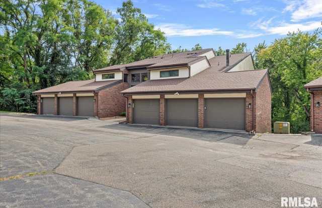 Photo of 2008 Jeanette Lane unit: F