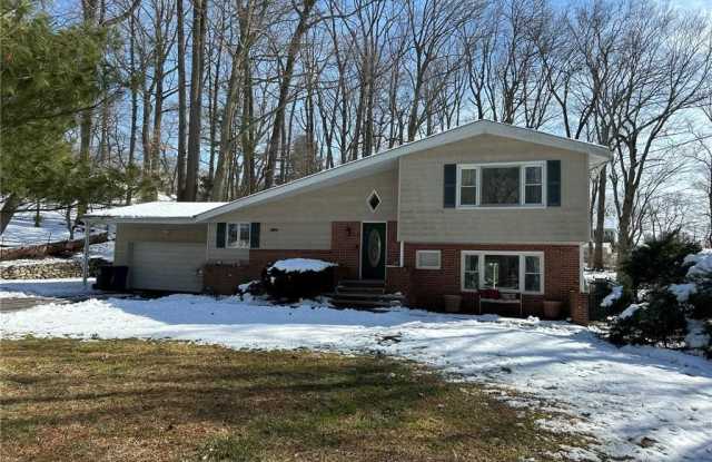 22 Lancaster Drive - 22 Lancaster Drive, Norwalk, CT 06850