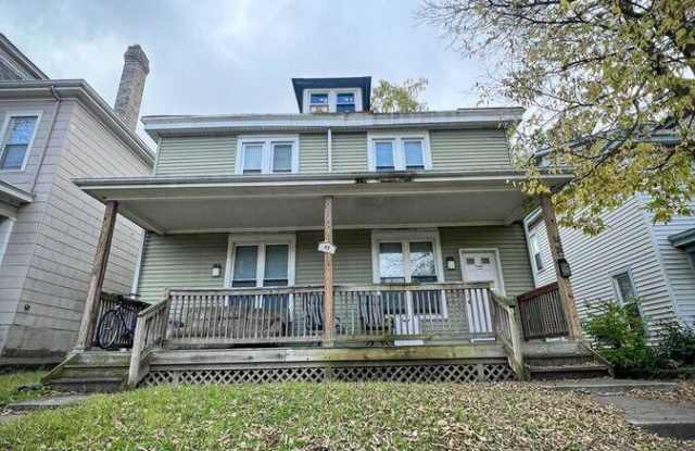 43 W Maynard Avenue