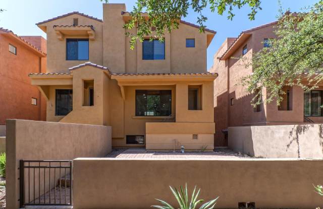 9551 E Redfield Road