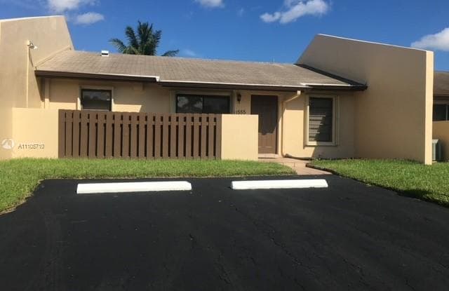 11555 SW 124th Ct - 11555 Southwest 124th Court, The Crossings, FL 33186