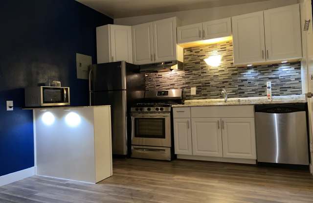 965 Brentwood Street