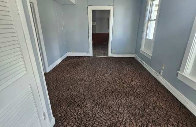 Lower 2 bedroom unit