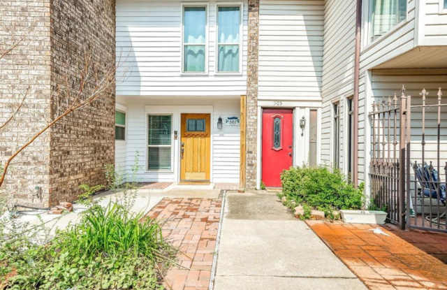 Beautifully Updated 3-Bed, 3-Bath Home in Moore