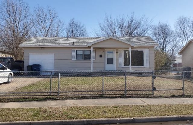 6215 N Denver Ave - 6215 North Denver Avenue, Tulsa, OK 74126