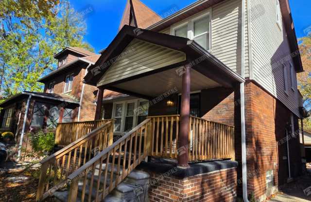 Photo of 16162 Normandy St