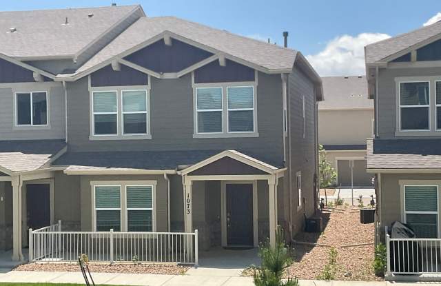 1073 Petra Heights