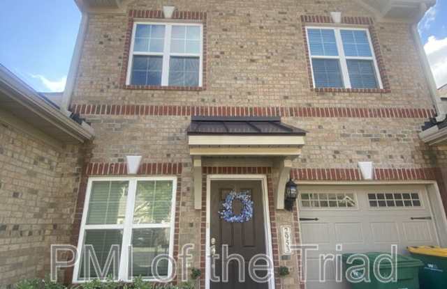 2953 York Place Dr