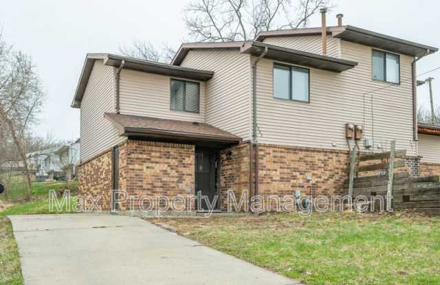 4003 Indianapolis Ave
