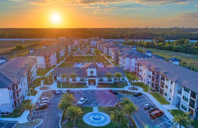 Photo of 10x at the Forum