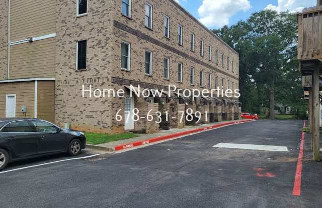 Best in Forest Park.  2016 Construction!!