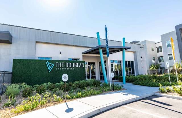 The Douglas at Stonelake