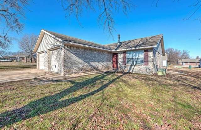 4518  W Franciscan  TR