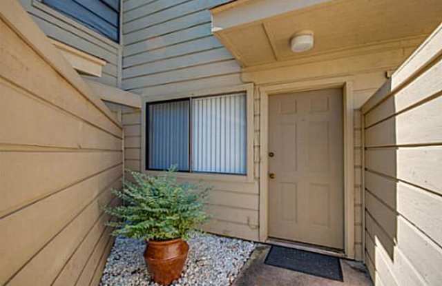 Photo of 4407 Carter Creek Pkwy Apt 2