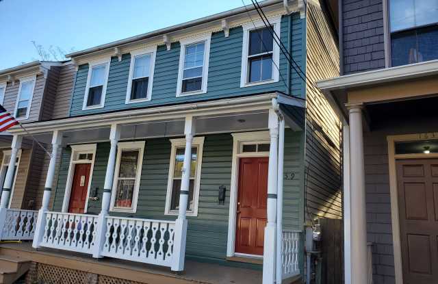 Photo of 159 King George Street