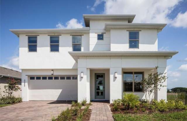 6685 Knollwood Street