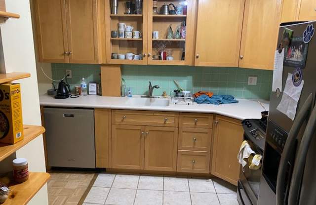 Charming 4 Bedroom-No Broker Fee