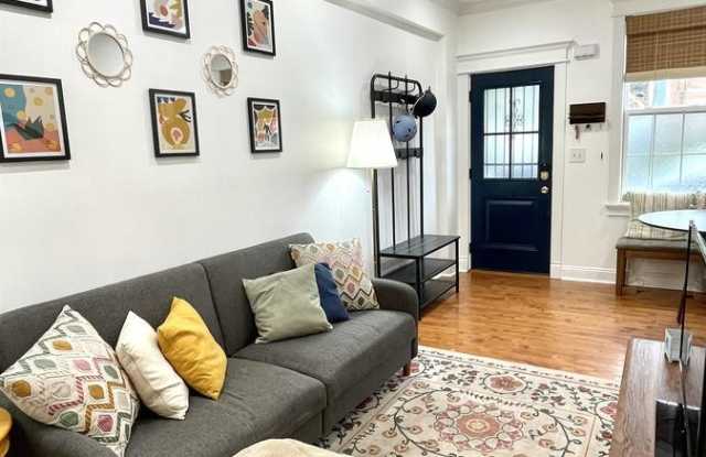 1656 Kramer Street Northeast