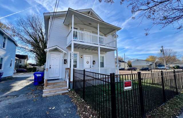 Charming 1st Floor, 2 Bedroom duplex in the heart of Norfolk