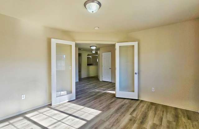 Beautiful 5 bed 2.5 Bath Home in Renton Highlands