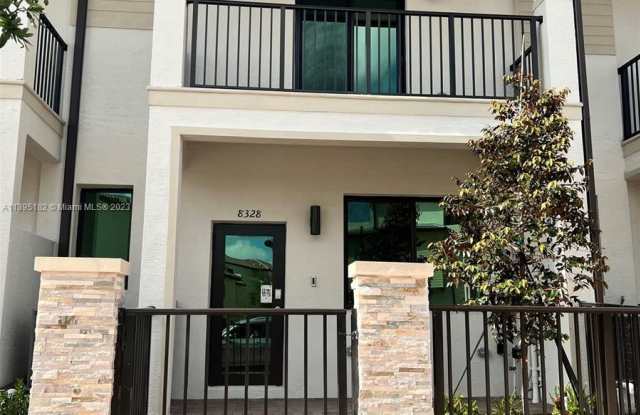 8328 NW 43rd St
