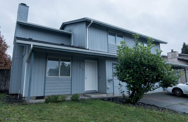 Updated 3 bedroom 1.5 bathroom duplex! - 1875 14th Street, Springfield, OR 97477