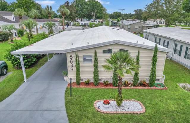 Photo of 5839 SW 59th St