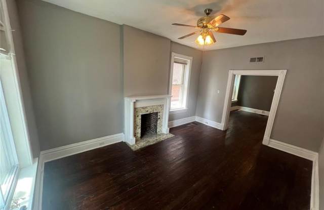 3137 Chippewa Street