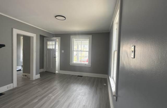 2228 Guilderland Avenue