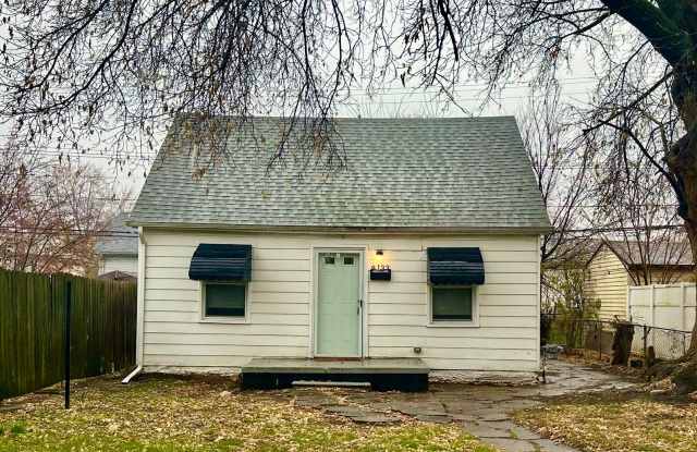 8133 TIMKEN Ave