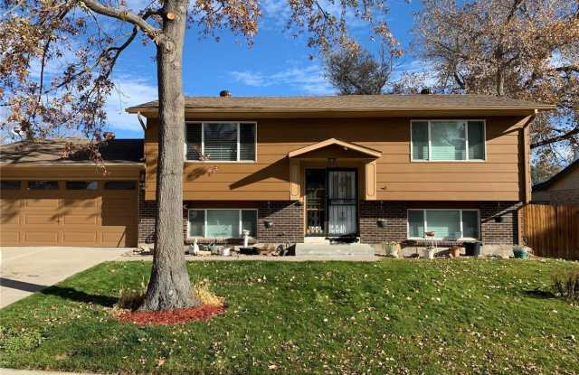 Updated 4 BD House in Sun Valley Estates!
