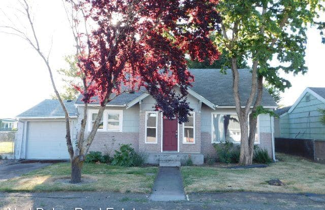 1430 30th Ave NE - 1430 30th Avenue Northeast, Salem, OR 97301