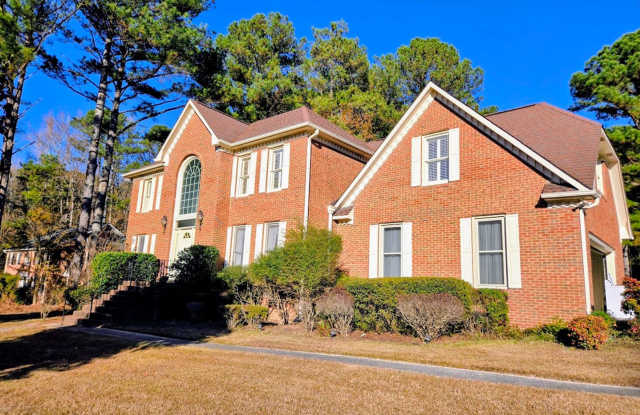 Photo of 270 N Drive, Fayetteville, GA 30214 – 4 BD / 2.5 BTH - Available Soon!