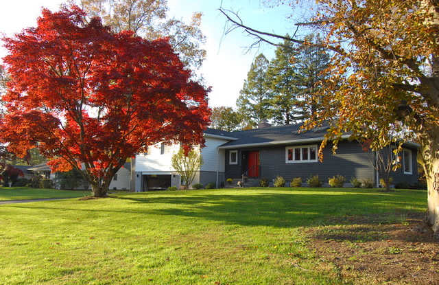 4 Roger Place