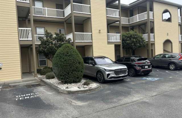 Photo of 4104 Pinehurst Circle